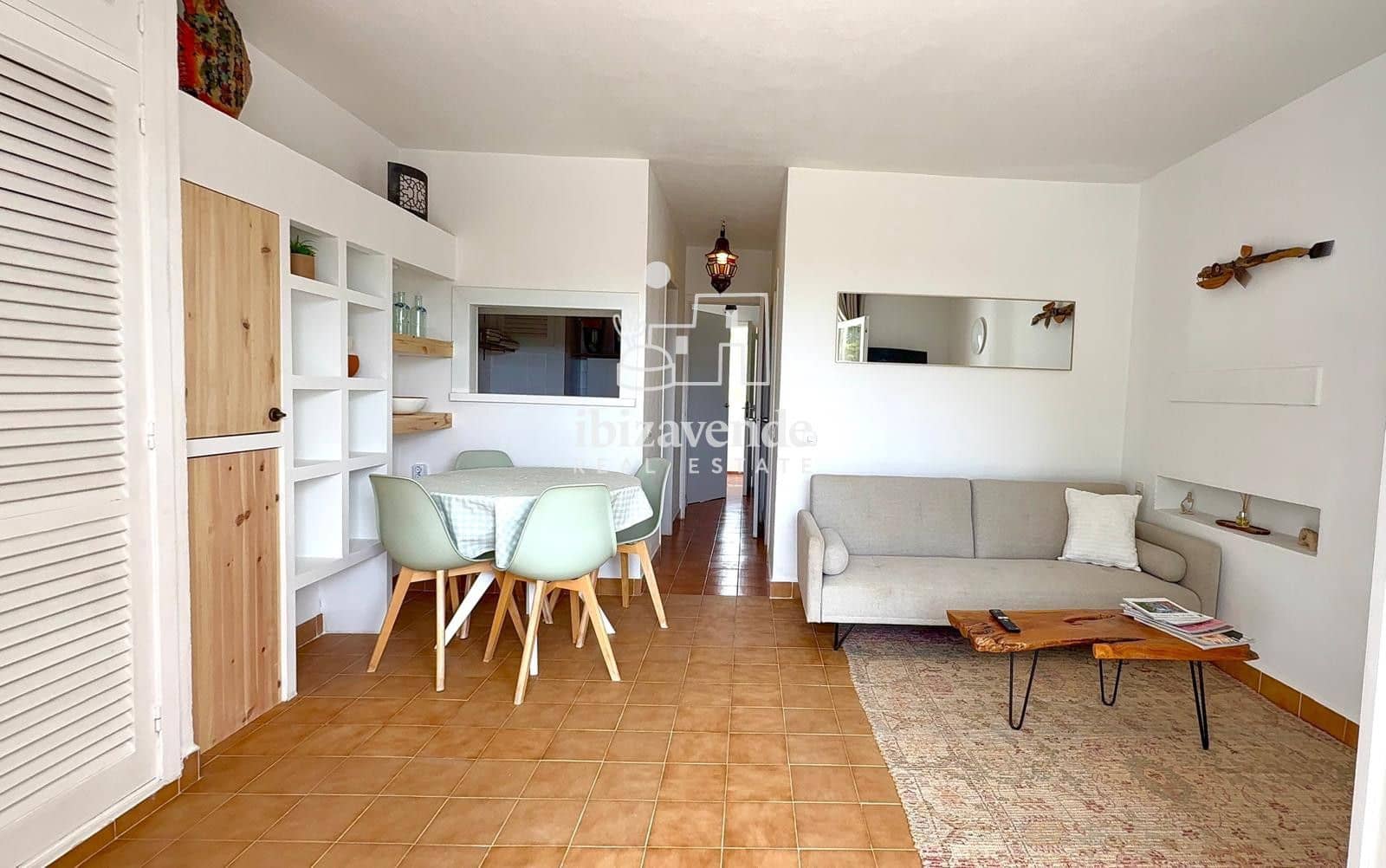 Appartement de 2 chambres à louer à Cala Tarida avec piscine garage - 3 000 € (Ref: 9570060)