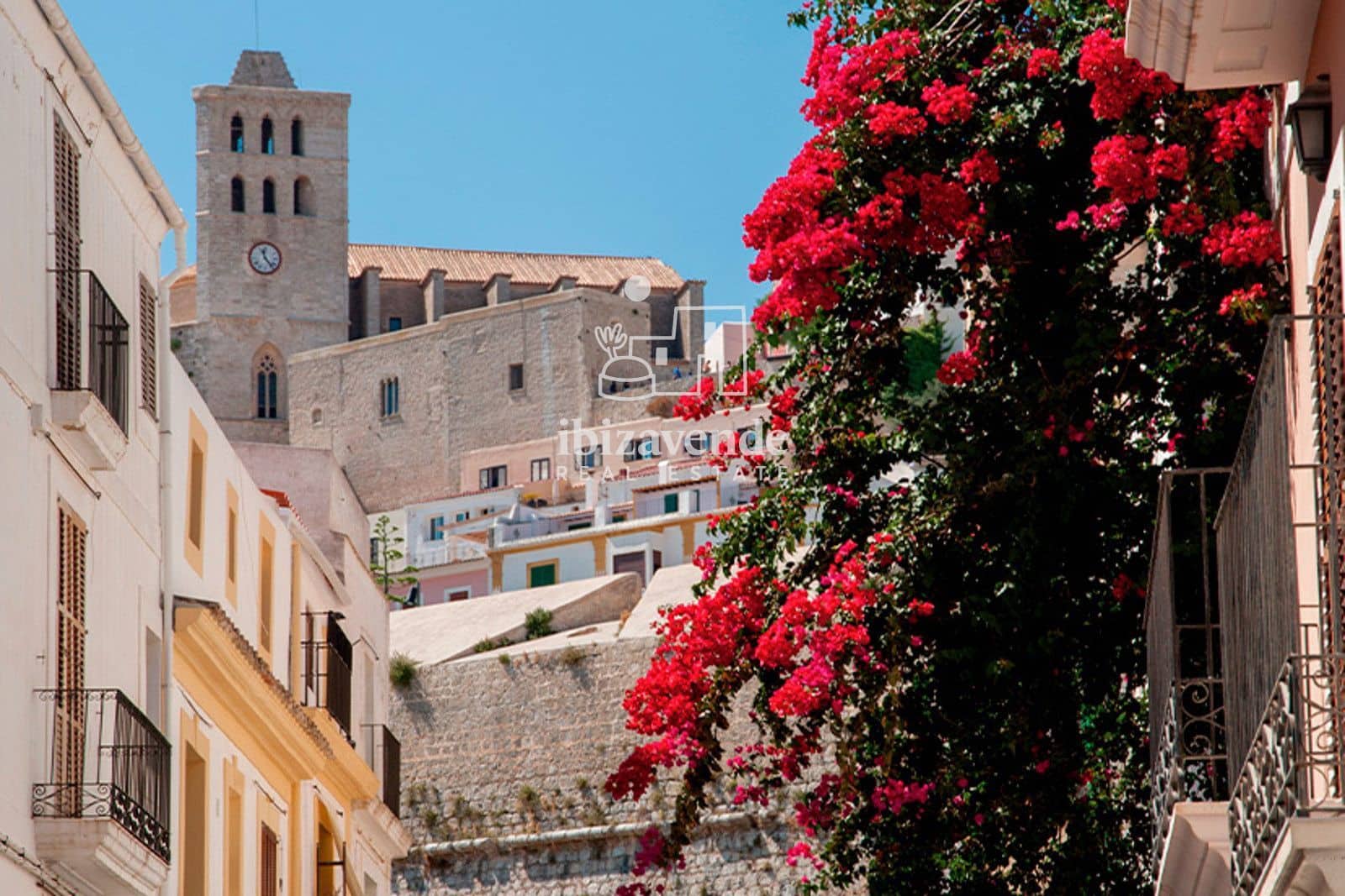 2 soveværelse Lejlighed til leje i Ibiza by - € 2.200 (Ref: 9570190)