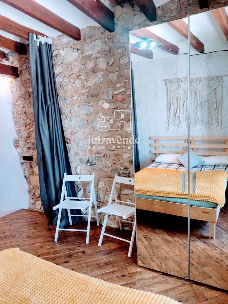 2 bedroom Flat for rent in Ibiza / Eivissa town - € 2,200 (Ref: 9570190)