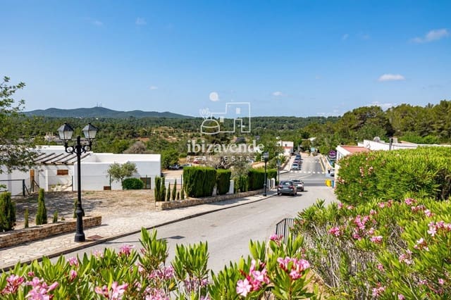 7 slaapkamer Villa te koop in Sant Llorenç de Balafia, Sant Joan de Labritja met zwembad - € 3.500.000 (Ref: 9584607)