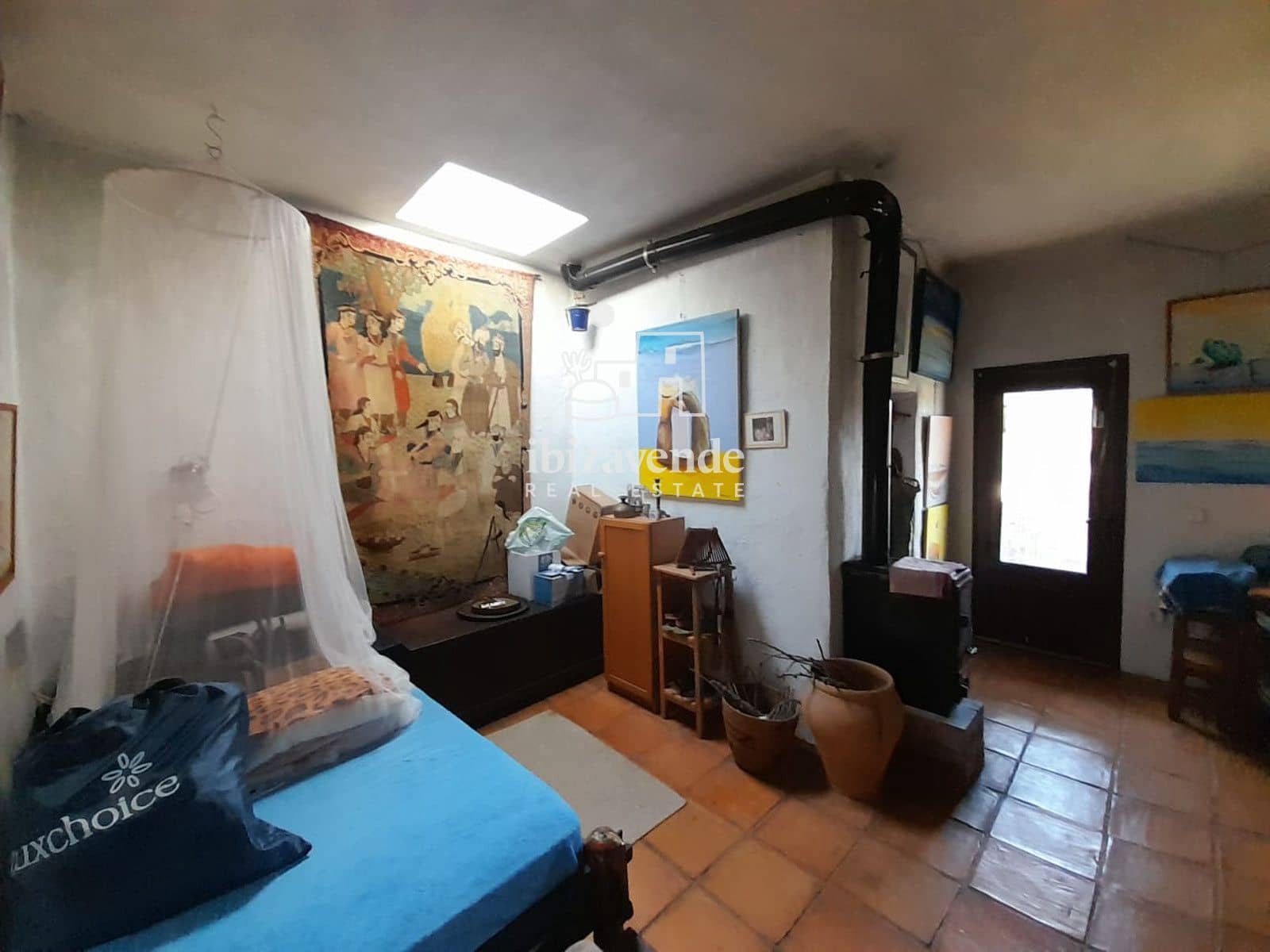 4 bedroom Villa for sale in Sant Agusti des Vedra - € 1,300,000 (Ref: 9585136)