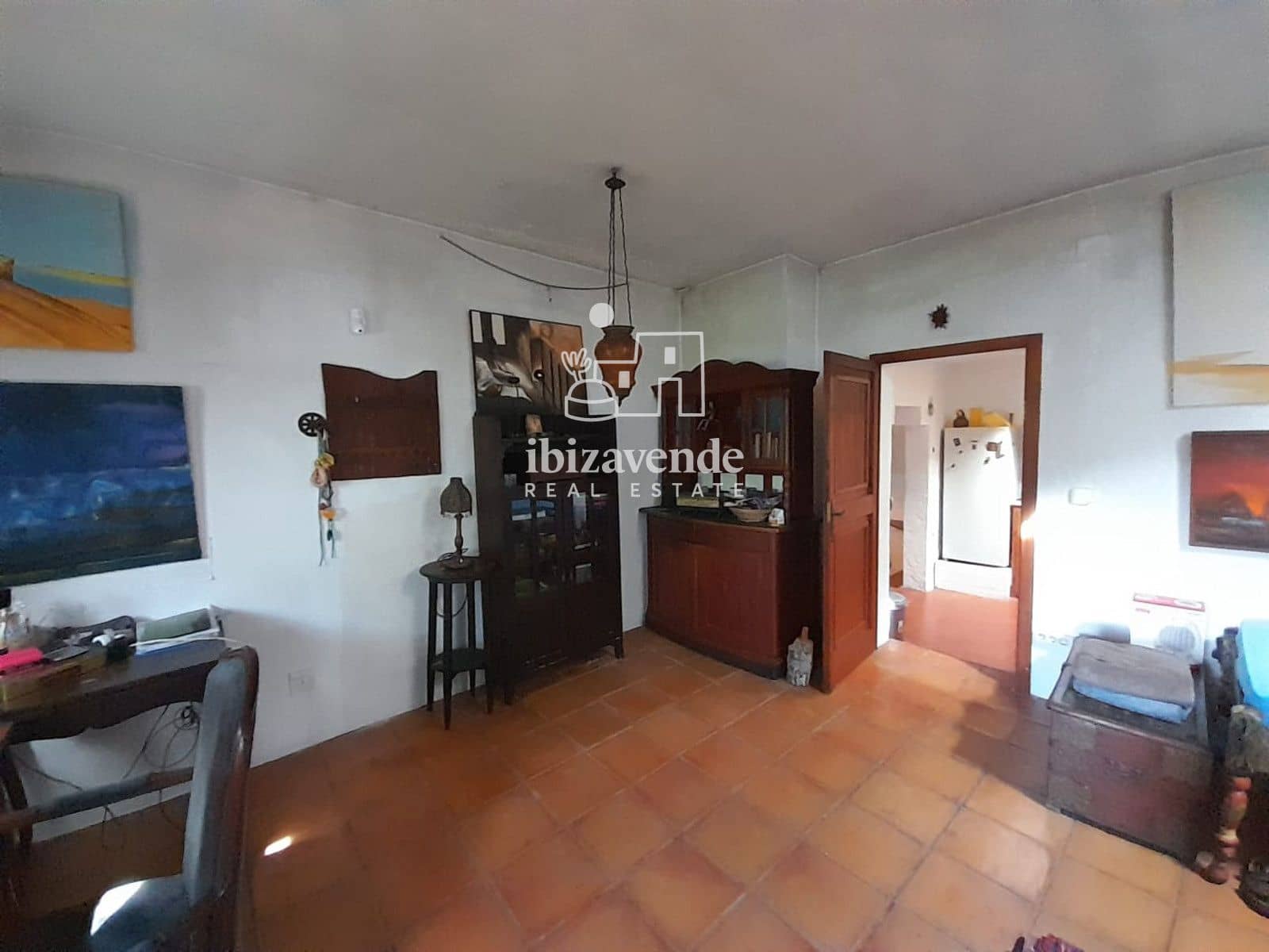 4 bedroom Villa for sale in Sant Agusti des Vedra - € 1,300,000 (Ref: 9585136)