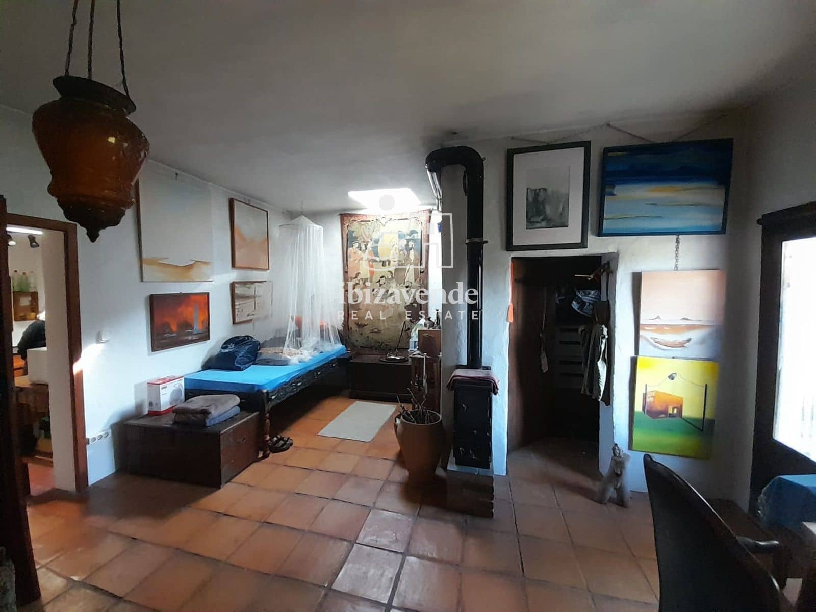 4 bedroom Villa for sale in Sant Agusti des Vedra - € 1,300,000 (Ref: 9585136)