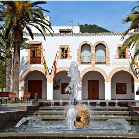 1 slaapkamer Flat te huur in Santa Eulalia / Santa Eularia met zwembad - € 1.800 (Ref: 9593115)