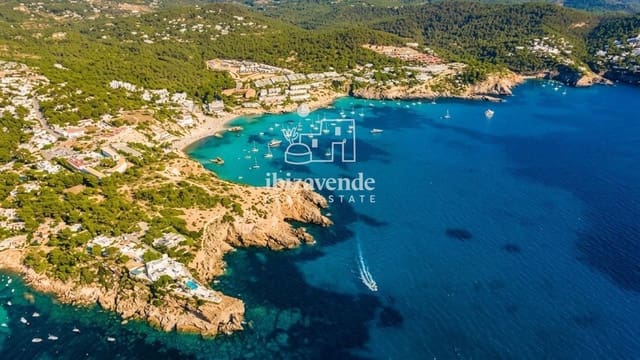 2 bedroom Flat for sale in Cala Tarida, San Jose / Sant Josep de Sa Talaia - € 800,000 (Ref: 9610692)