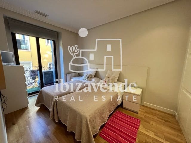 1 sovrum Lägenhet att hyra i Madrid stad - 2 500 € (Ref: 9618594)