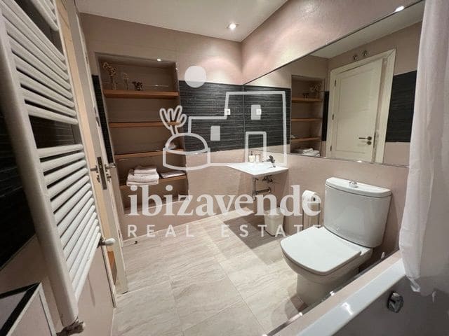 1 sovrum Lägenhet att hyra i Madrid stad - 2 500 € (Ref: 9618594)