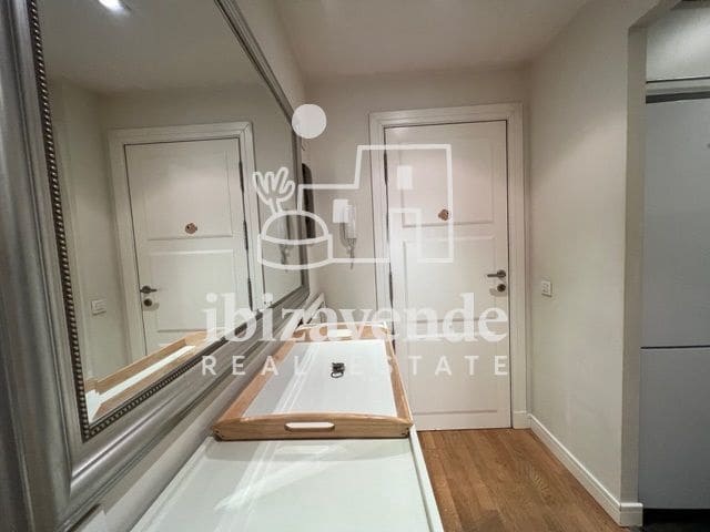 1 sovrum Lägenhet att hyra i Madrid stad - 2 500 € (Ref: 9618594)