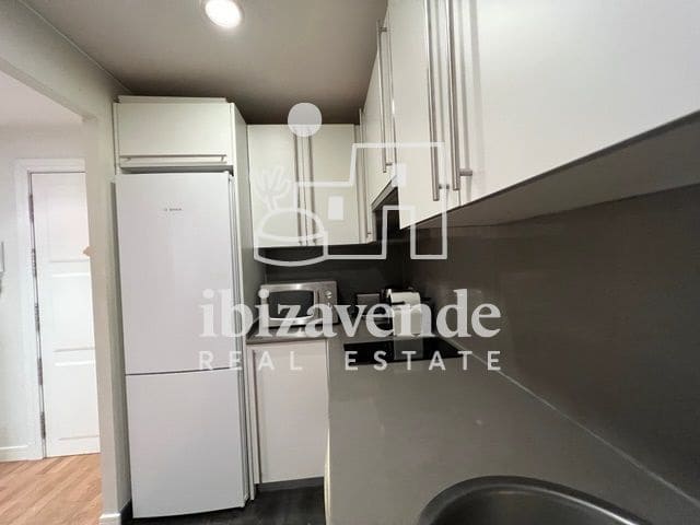 1 sovrum Lägenhet att hyra i Madrid stad - 2 500 € (Ref: 9618594)
