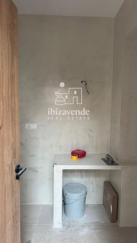 Ático de 5 habitaciones en Sant Antoni de Portmany en alquiler - 5.000 € (Ref: 9626302)