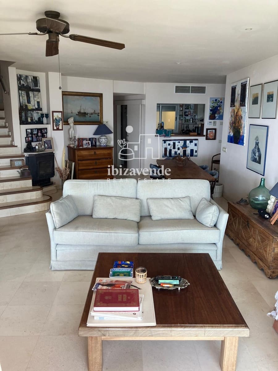 3 slaapkamer Flat te huur in Cala Gracio met zwembad garage - € 5.500 (Ref: 9632864)