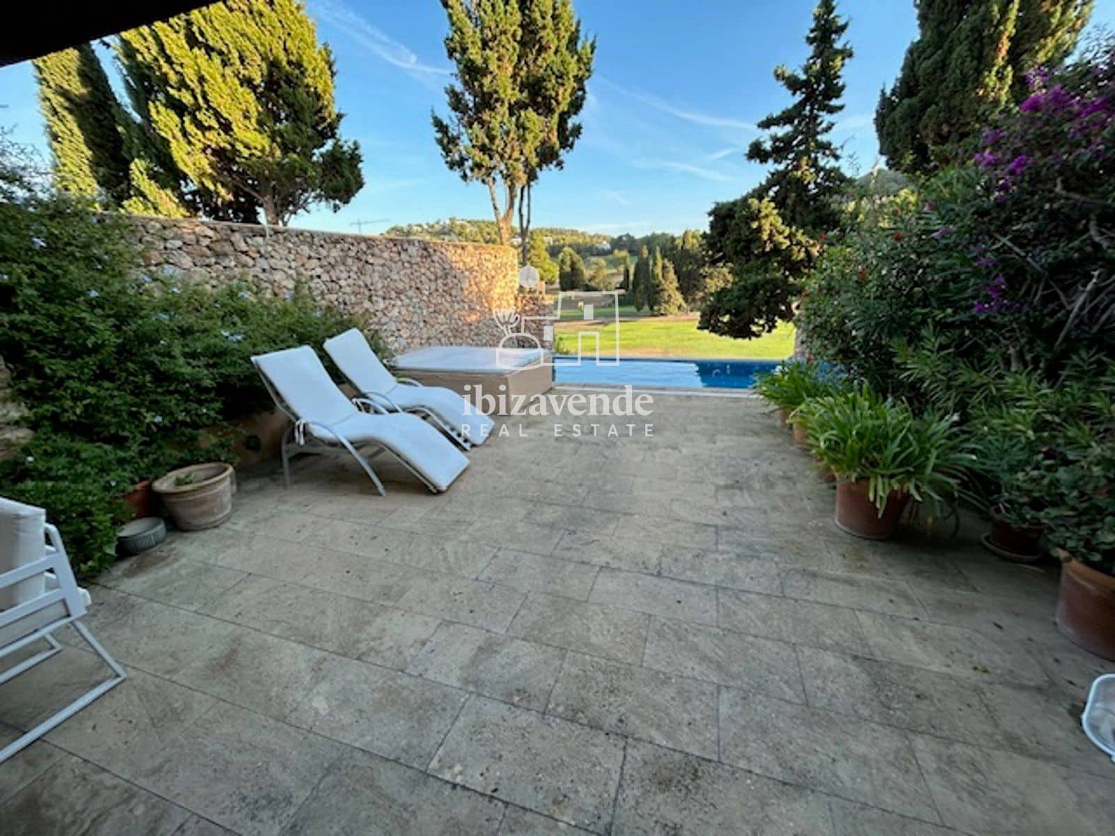 3 quarto Casa em Banda para arrendar em Roca Llisa com piscina garagem - 6 500 € (Ref: 9652862)