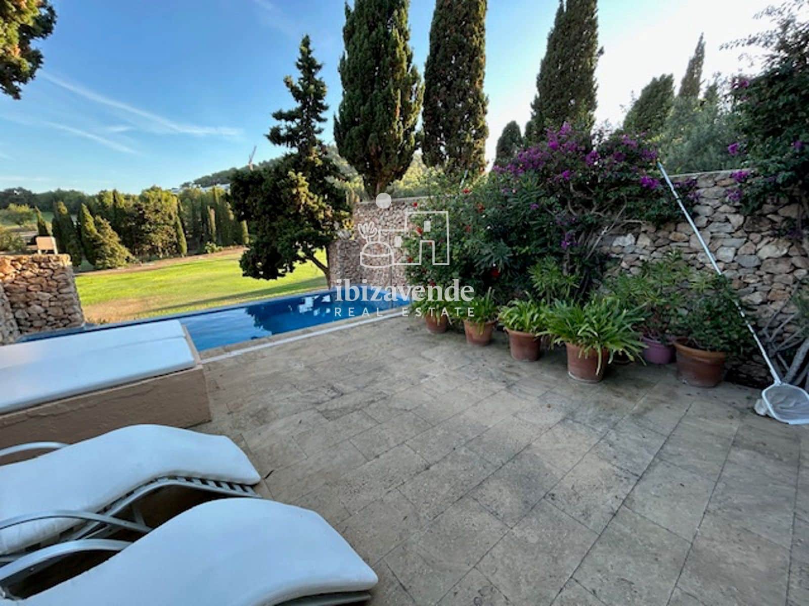 3 quarto Casa em Banda para arrendar em Roca Llisa com piscina garagem - 6 500 € (Ref: 9652862)