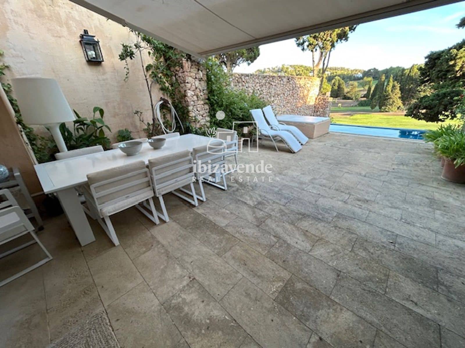 3 quarto Casa em Banda para arrendar em Roca Llisa com piscina garagem - 6 500 € (Ref: 9652862)