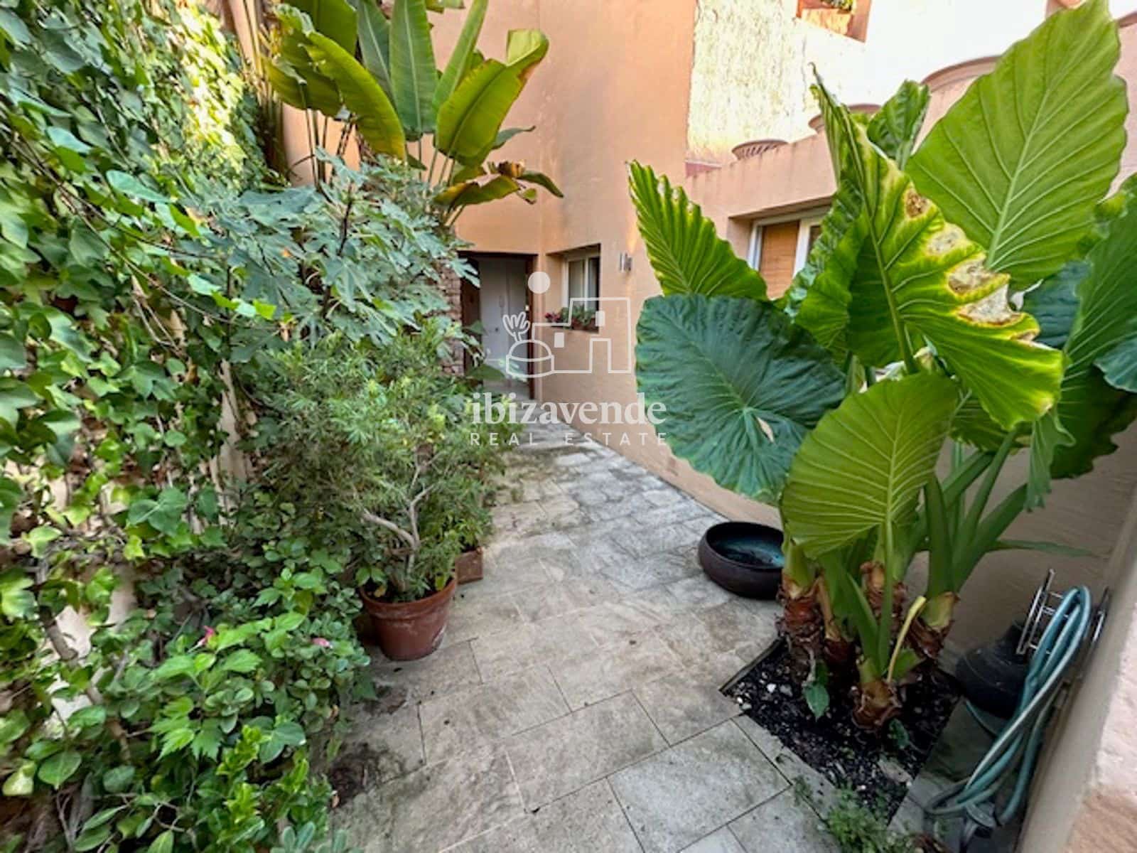 3 quarto Casa em Banda para arrendar em Roca Llisa com piscina garagem - 6 500 € (Ref: 9652862)