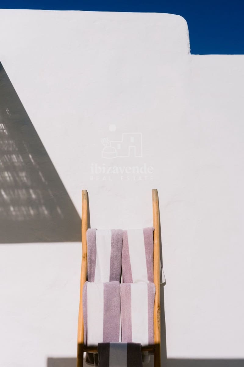 3 sypialnia Willa do wynajęcia w Sant Joan de Labritja z basenem garażem - 11 700 € (Ref: 9652863)