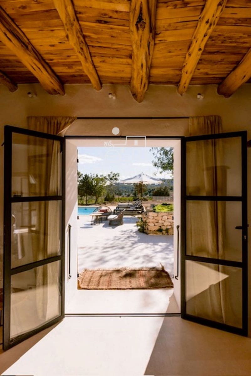 3 sypialnia Willa do wynajęcia w Sant Joan de Labritja z basenem garażem - 11 700 € (Ref: 9652863)