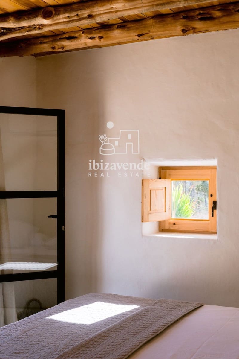 3 sypialnia Willa do wynajęcia w Sant Joan de Labritja z basenem garażem - 11 700 € (Ref: 9652863)