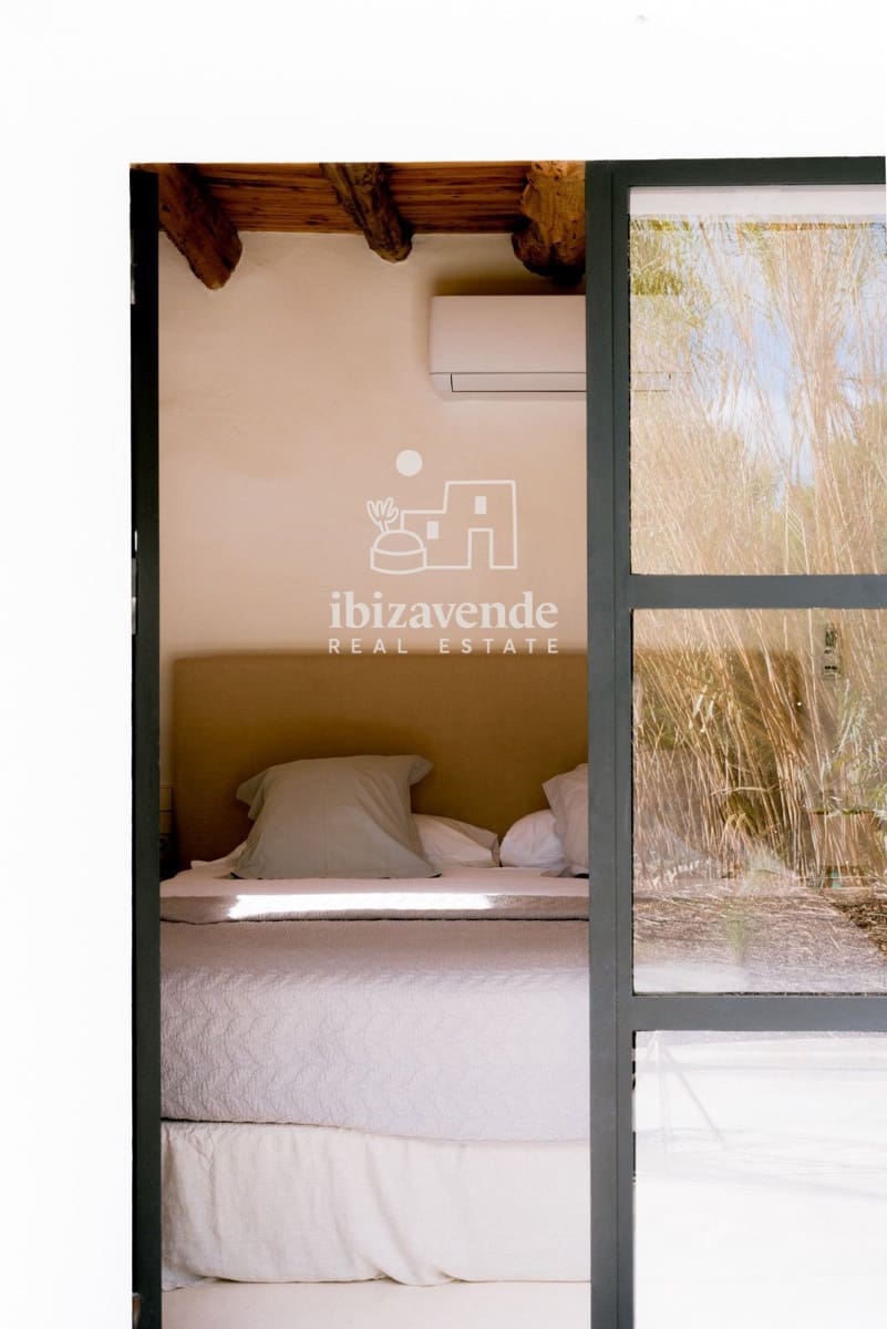 3 sypialnia Willa do wynajęcia w Sant Joan de Labritja z basenem garażem - 11 700 € (Ref: 9652863)