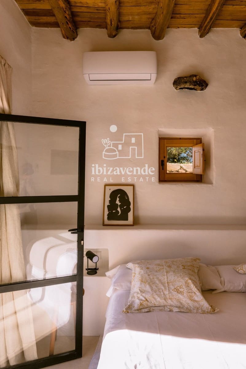 3 sypialnia Willa do wynajęcia w Sant Joan de Labritja z basenem garażem - 11 700 € (Ref: 9652863)