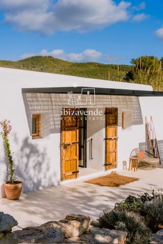 3 sypialnia Willa do wynajęcia w Sant Joan de Labritja z basenem garażem - 11 700 € (Ref: 9652863)