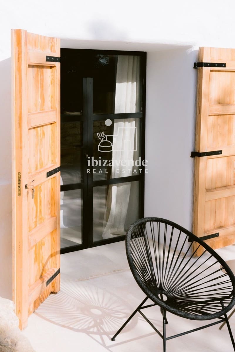 3 sypialnia Willa do wynajęcia w Sant Joan de Labritja z basenem garażem - 11 700 € (Ref: 9652863)