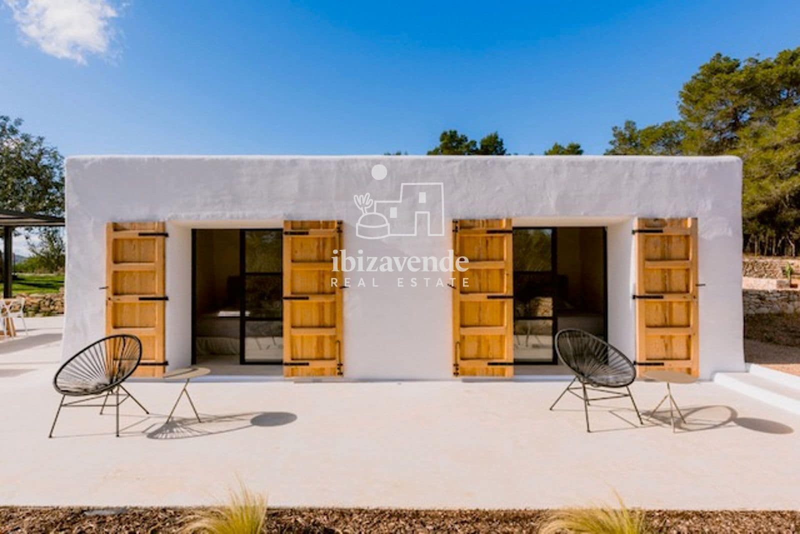 3 sypialnia Willa do wynajęcia w Sant Joan de Labritja z basenem garażem - 11 700 € (Ref: 9652863)