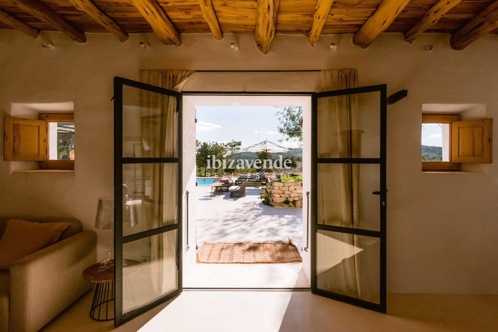 3 sypialnia Willa do wynajęcia w Sant Joan de Labritja z basenem garażem - 11 700 € (Ref: 9652863)