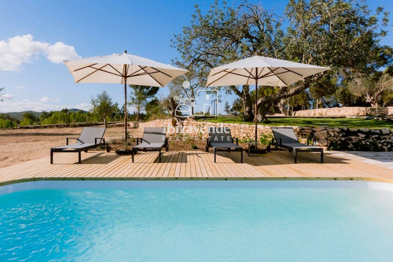 3 sypialnia Willa do wynajęcia w Sant Joan de Labritja z basenem garażem - 11 700 € (Ref: 9652863)