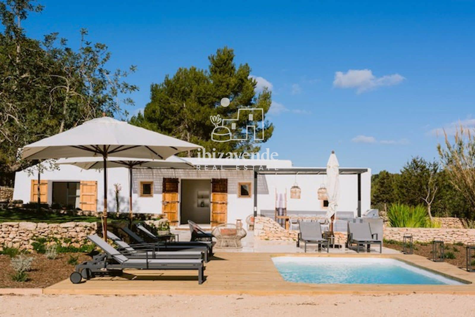 3 sovrum Villa att hyra i Sant Joan de Labritja med pool garage - 10 000 € (Ref: 9652863)