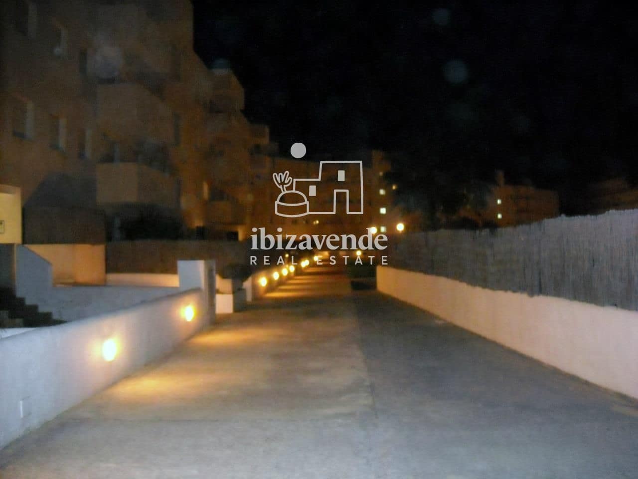 Appartement de 1 chambre à louer à Cala d'en Bou avec piscine - 3 000 € (Ref: 9679278)