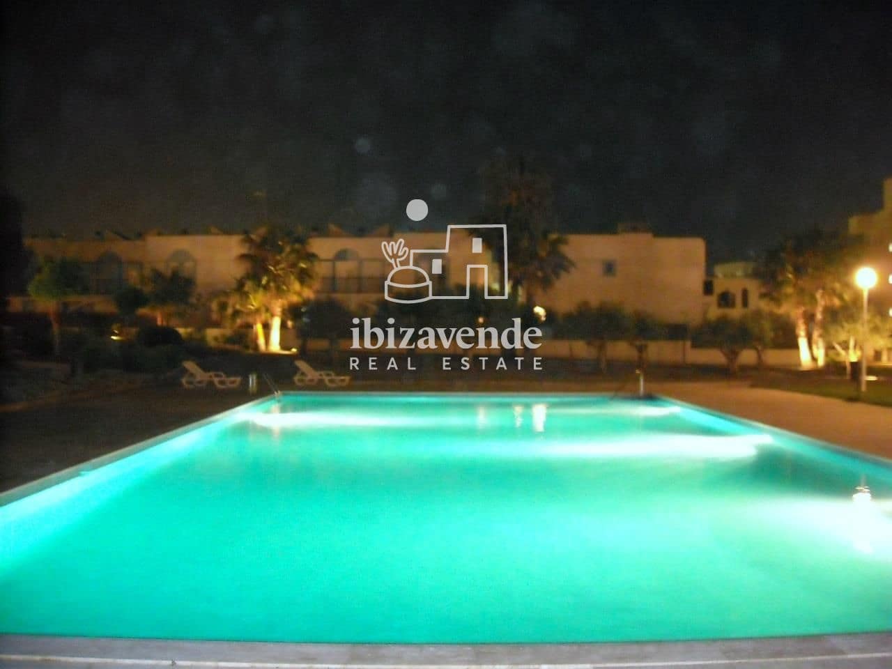 Appartement de 1 chambre à louer à Cala d'en Bou avec piscine - 3 000 € (Ref: 9679278)