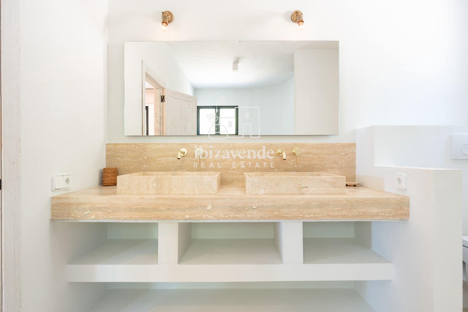 6 bedroom Villa for rent in San Jose / Sant Josep de Sa Talaia with pool garage - € 25,000 (Ref: 9694200)