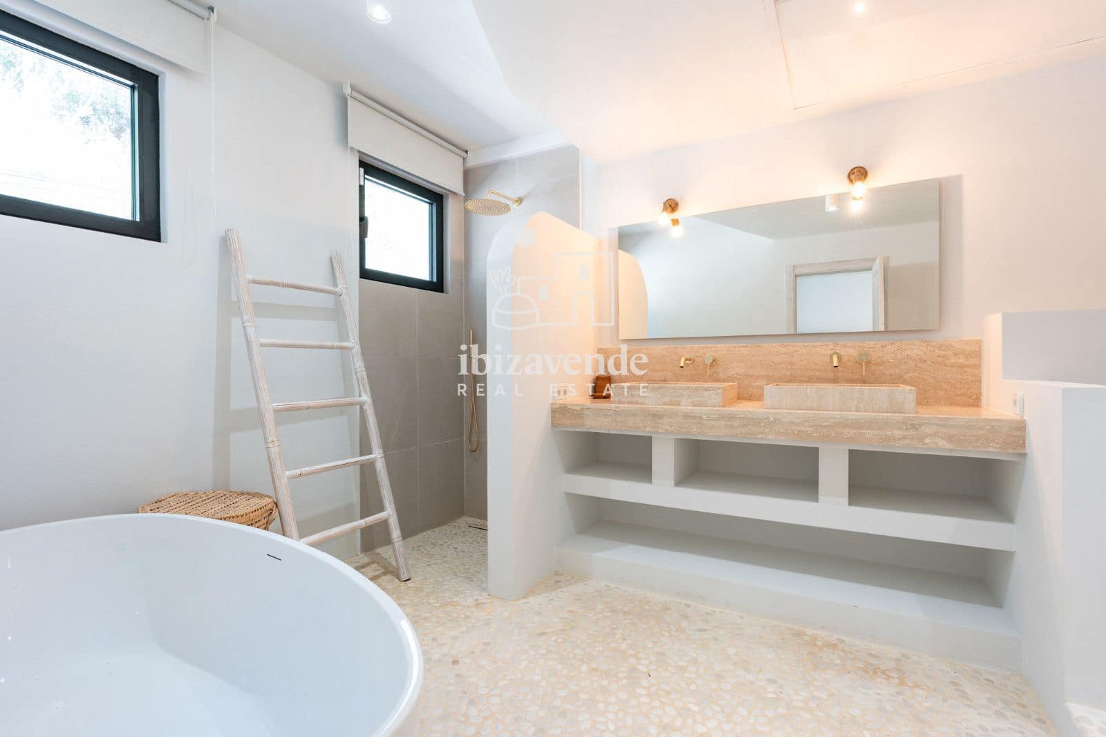 6 bedroom Villa for rent in San Jose / Sant Josep de Sa Talaia with pool garage - € 25,000 (Ref: 9694200)