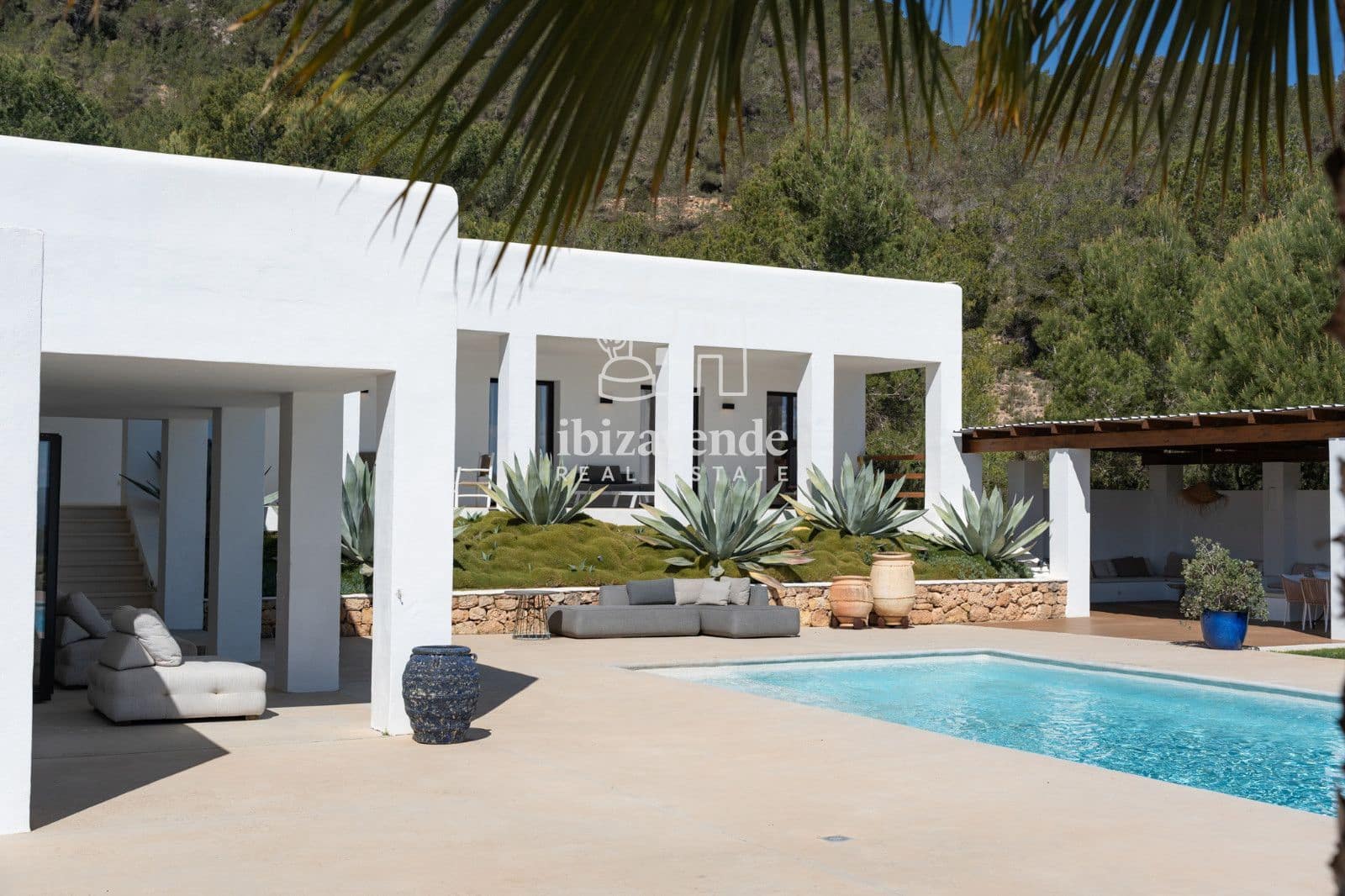 6 bedroom Villa for rent in San Jose / Sant Josep de Sa Talaia with pool garage - € 25,000 (Ref: 9694200)