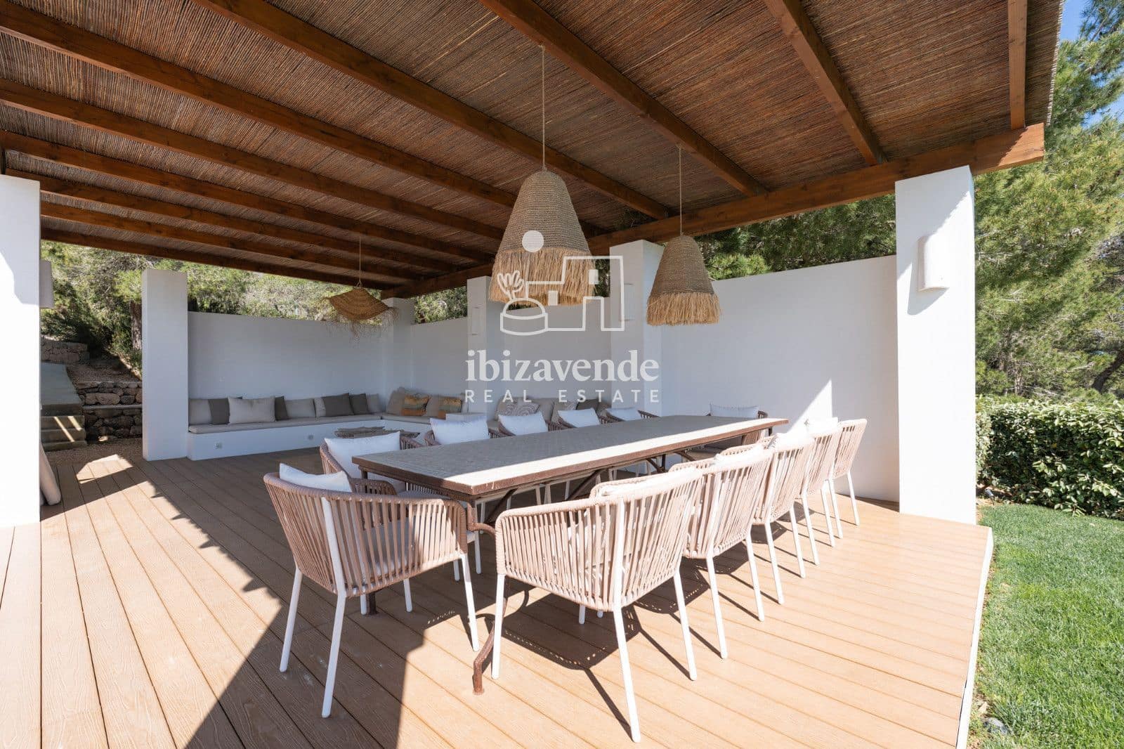 6 bedroom Villa for rent in San Jose / Sant Josep de Sa Talaia with pool garage - € 25,000 (Ref: 9694200)