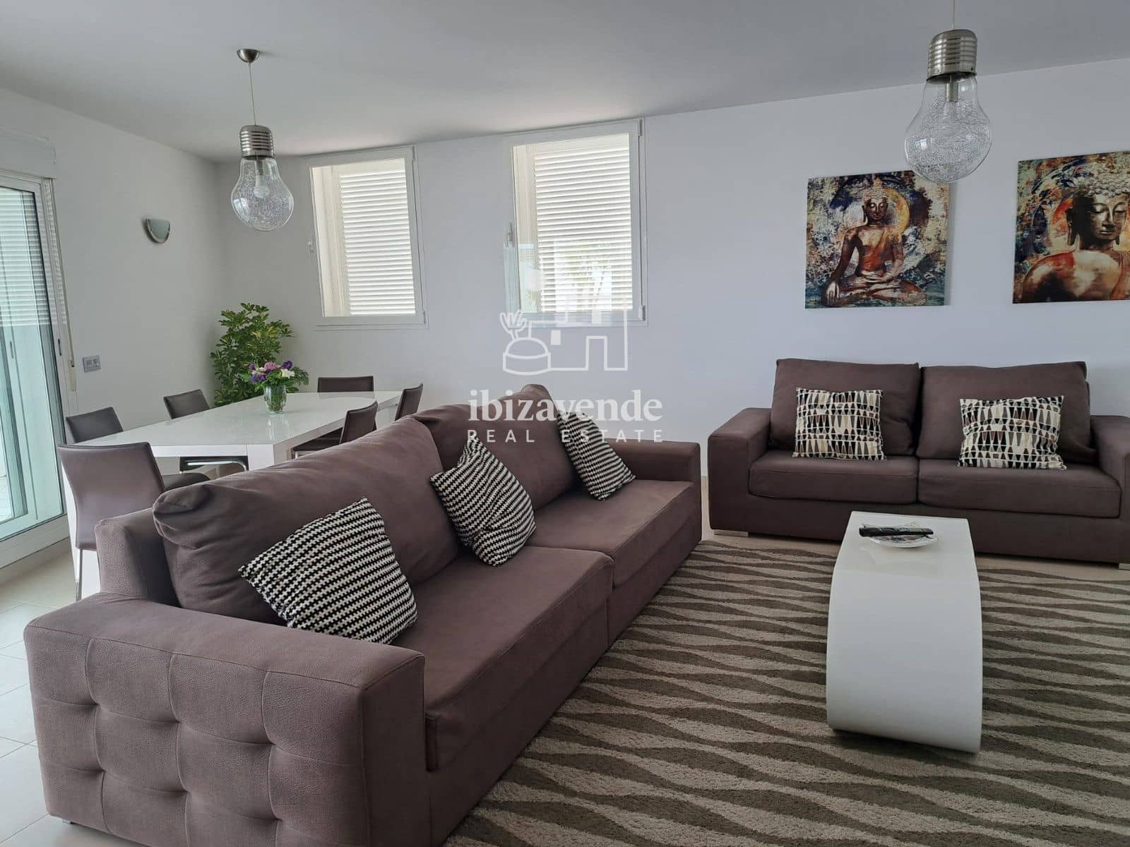 3 bedroom Flat for rent in Sant Antoni de Portmany with garage - € 3,200 (Ref: 9700068)