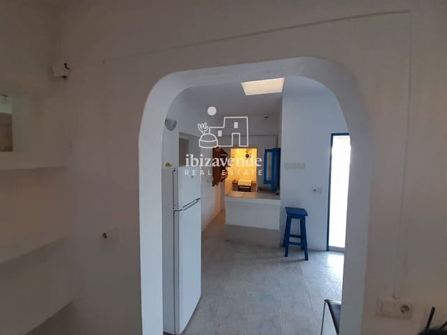 Maison de Ville de 2 chambres à louer à San Jose / Sant Josep de Sa Talaia avec garage - 2 200 € (Ref: 9702463)