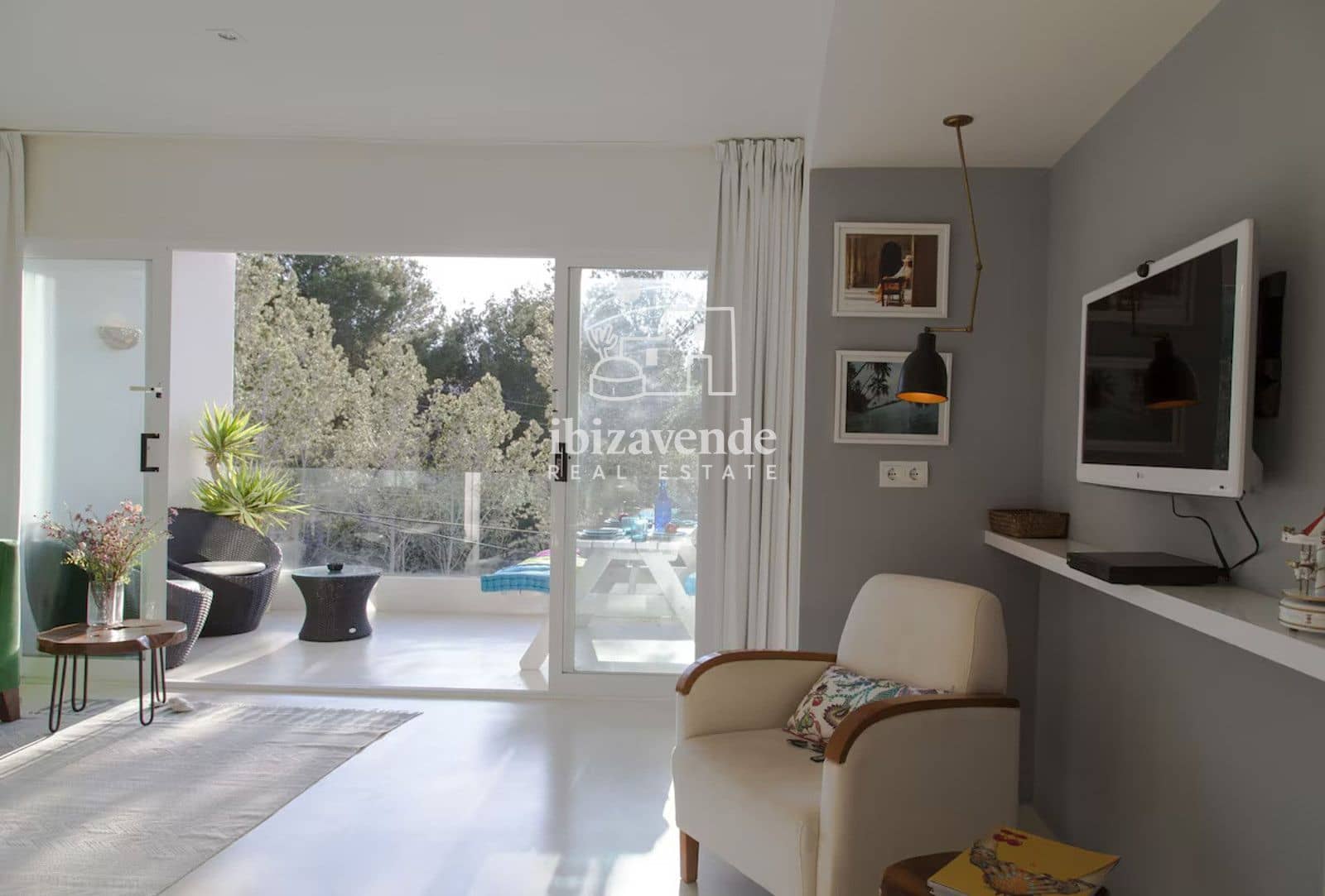 2 bedroom Flat for sale in Cala Vadella with pool - € 585,000 (Ref: 9716625)
