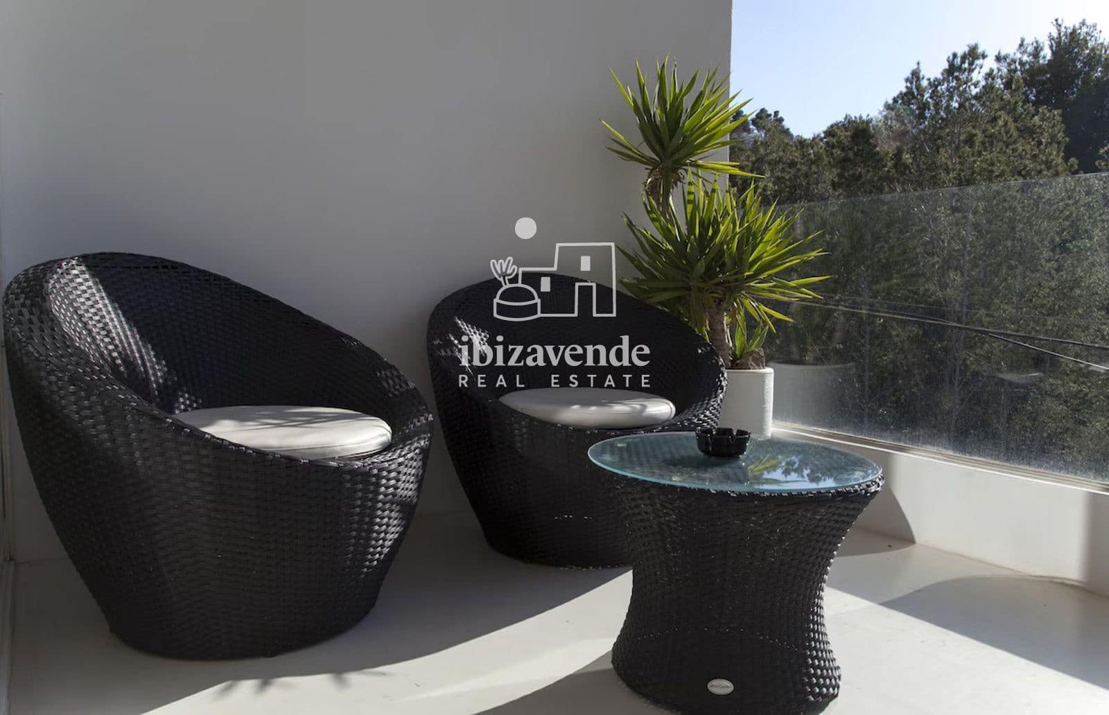 2 bedroom Flat for sale in Cala Vadella with pool - € 585,000 (Ref: 9716625)