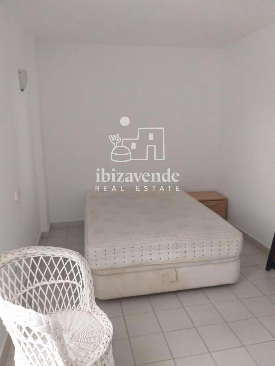1 quarto Apartamento para arrendar em Cala Tarida com garagem - 1 500 € (Ref: 9726201)