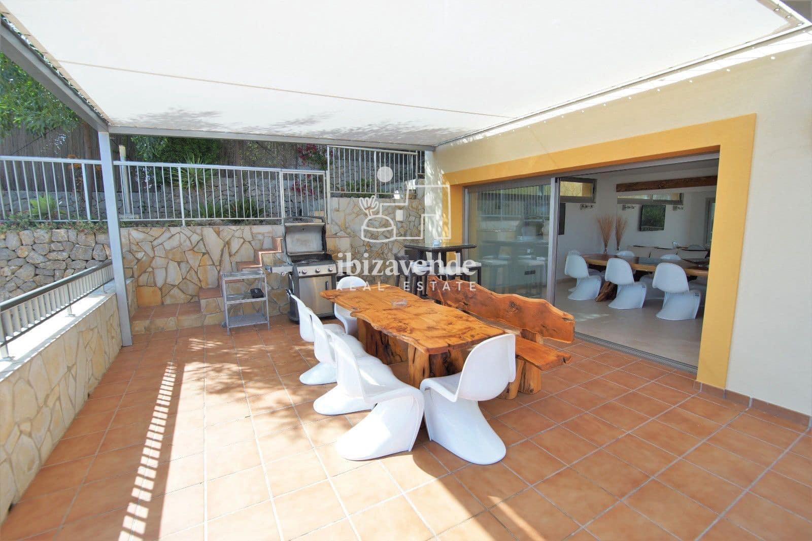 10 bedroom Villa for rent in Santa Eulalia / Santa Eularia with pool garage - € 16,700 (Ref: 9739243)