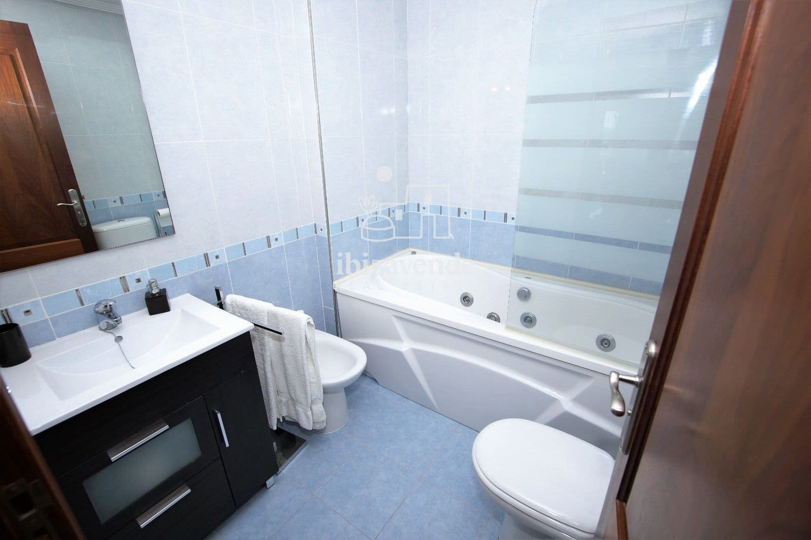 10 bedroom Villa for rent in Santa Eulalia / Santa Eularia with pool garage - € 16,700 (Ref: 9739243)