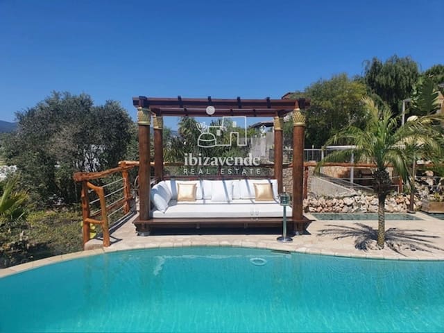 10 soverom Villa til leie i Santa Eulalia / Santa Eularia med svømmebasseng garasje - € 16 700 (Ref: 9739243)