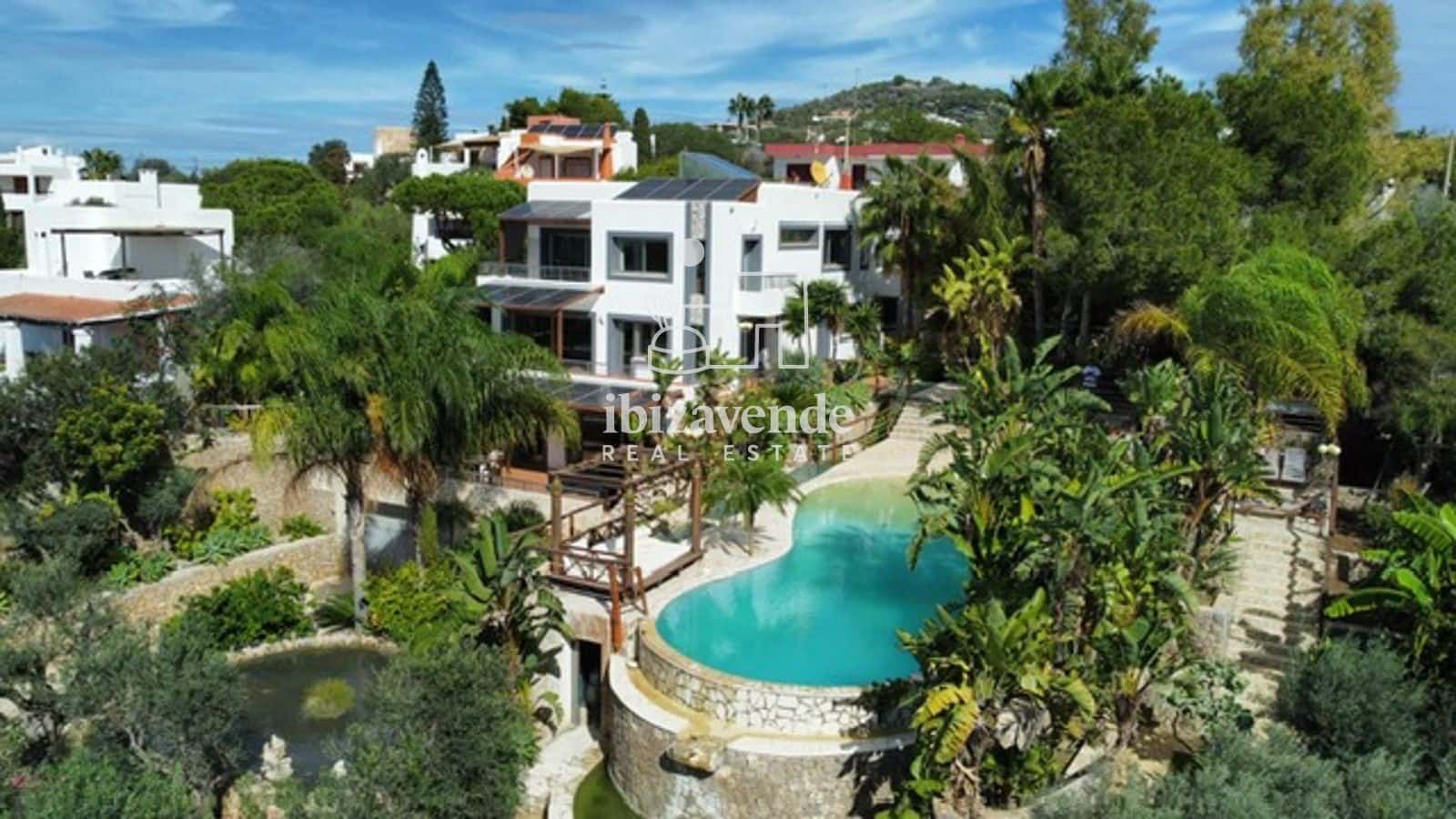 10 bedroom Villa for rent in Santa Eulalia / Santa Eularia with pool garage - € 16,700 (Ref: 9739243)