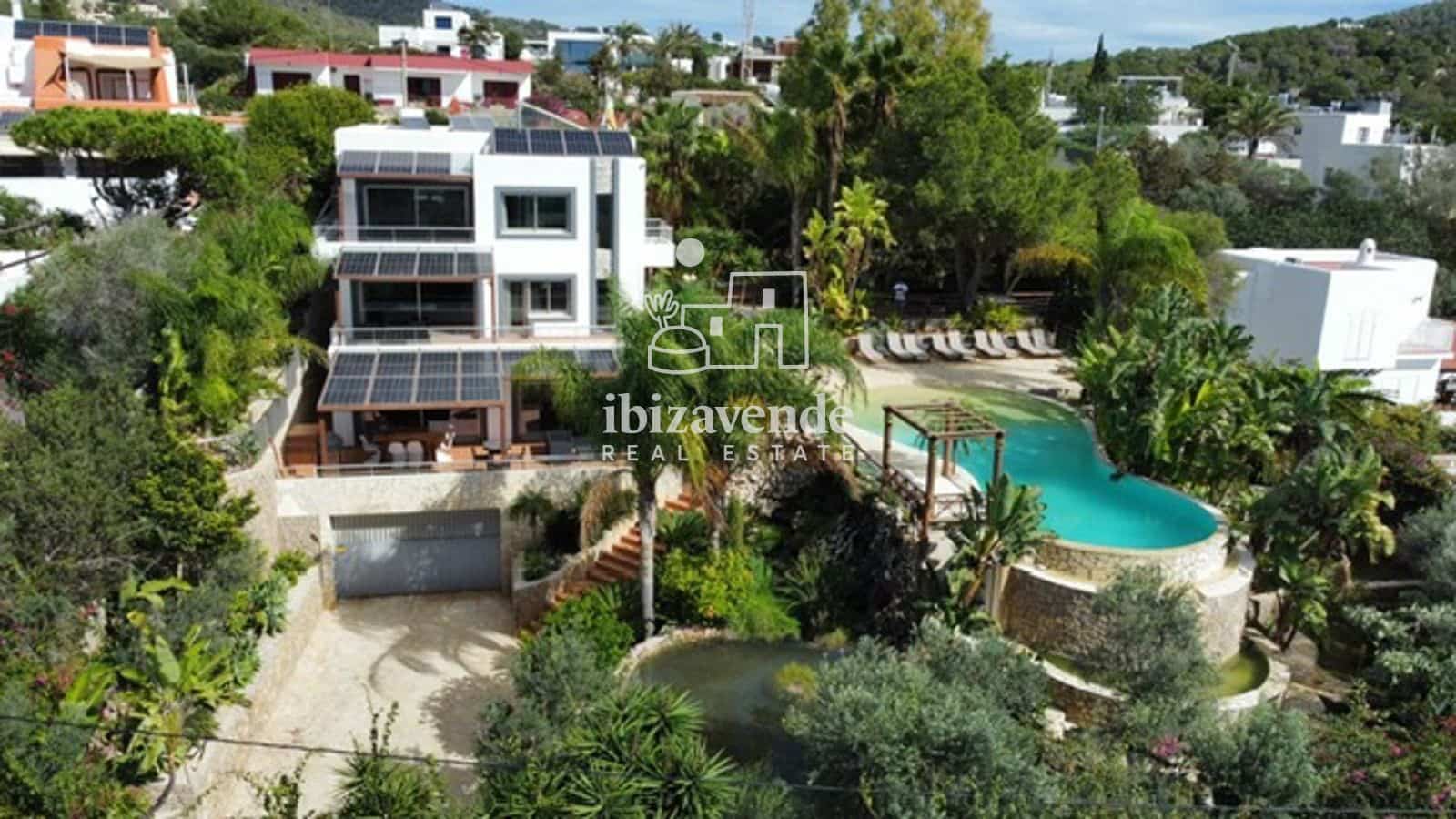 10 bedroom Villa for rent in Santa Eulalia / Santa Eularia with pool garage - € 16,700 (Ref: 9739243)