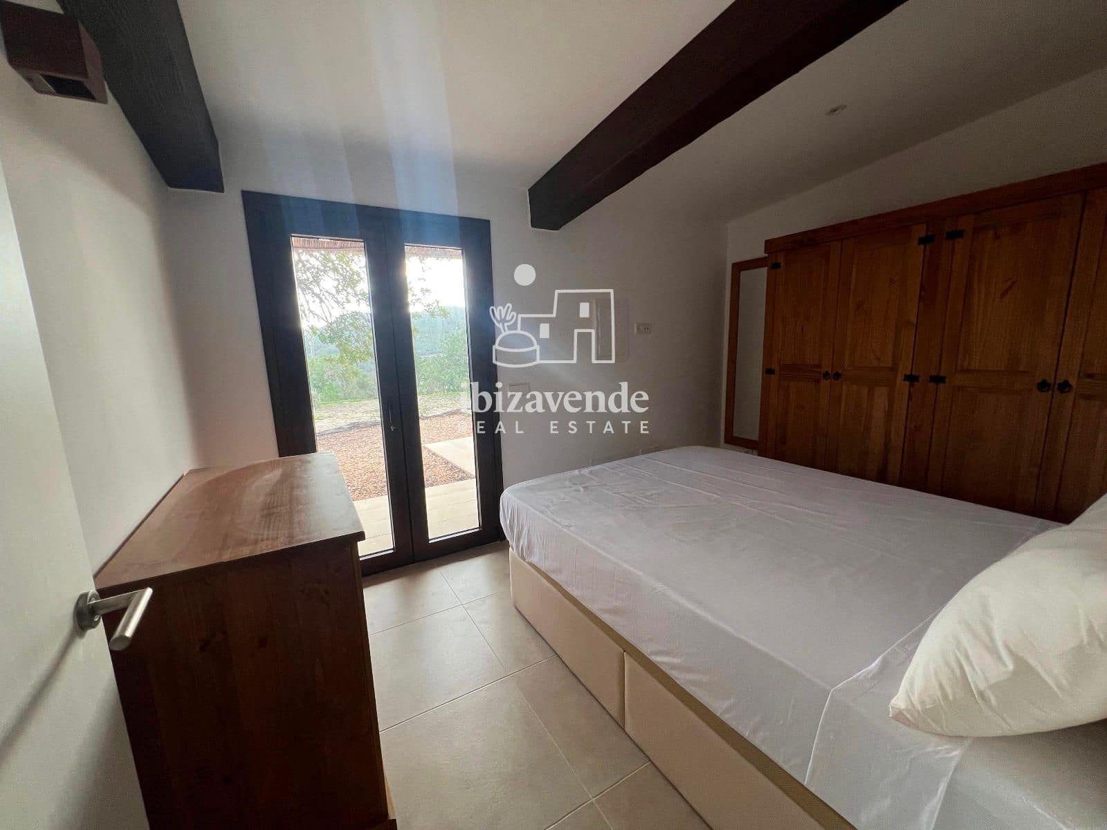 1 bedroom Villa for rent in Sant Joan de Labritja with garage - € 1,600 (Ref: 9747507)