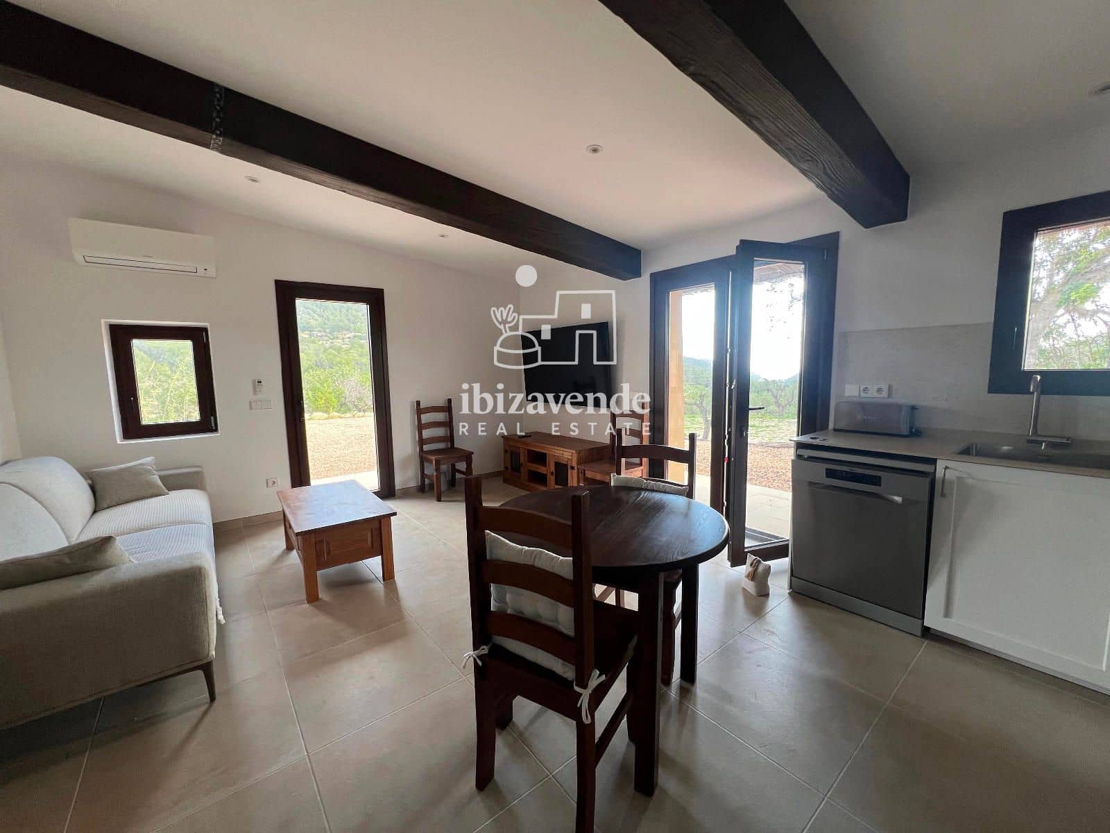 1 bedroom Villa for rent in Sant Joan de Labritja with garage - € 1,600 (Ref: 9747507)