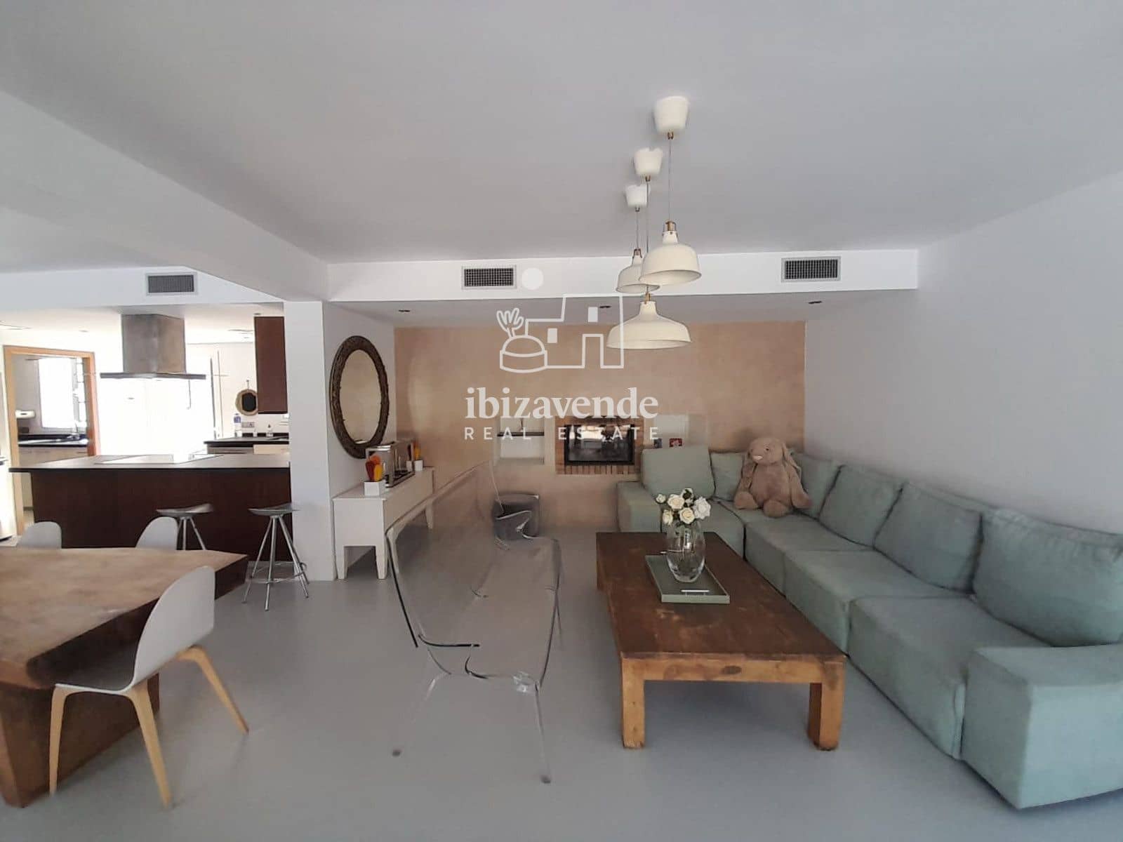 6 bedroom Villa for sale in Santa Eulalia / Santa Eularia with pool garage - € 2,300,000 (Ref: 9749294)