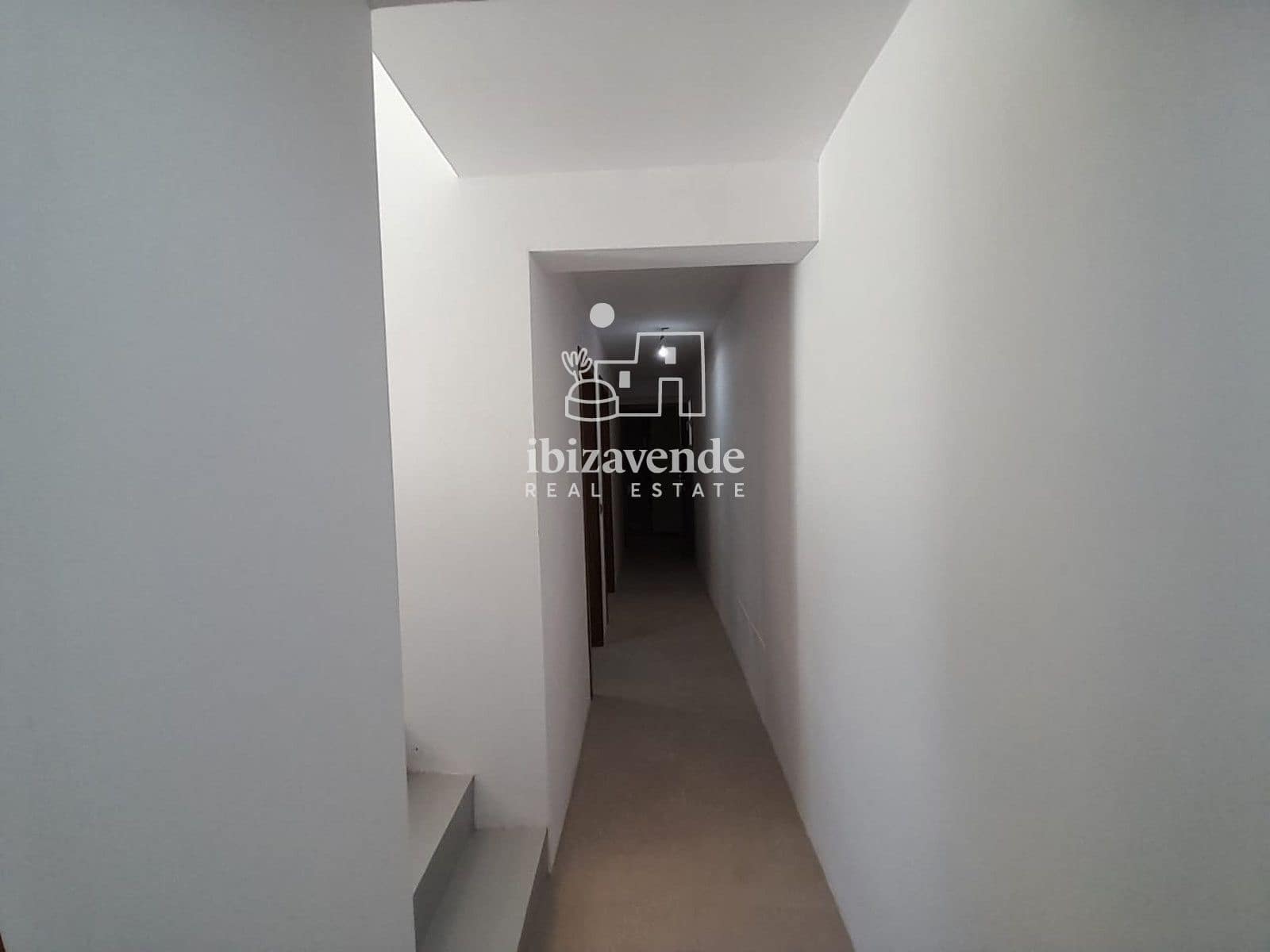 6 bedroom Villa for sale in Santa Eulalia / Santa Eularia with pool garage - € 2,300,000 (Ref: 9749294)